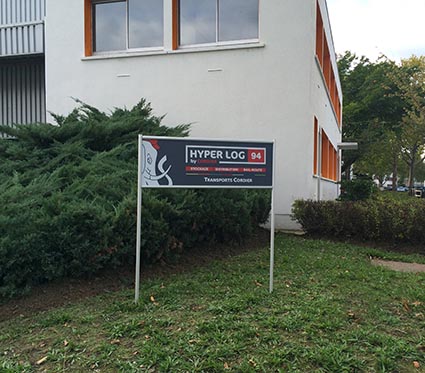 Signaletique extérieure Totem directionnel Transport Cordier