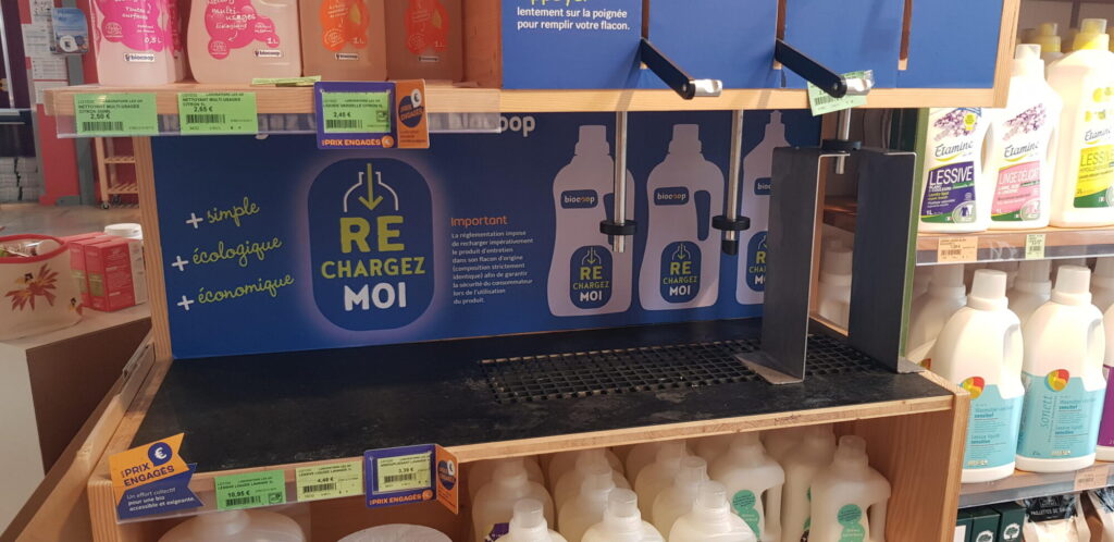 Plv magasin habillage meuble vrac Biocoop01